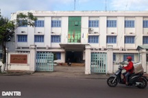 Hai cán bộ bị tố quan hệ "không trong sáng", 2 chi cục phải giải trình