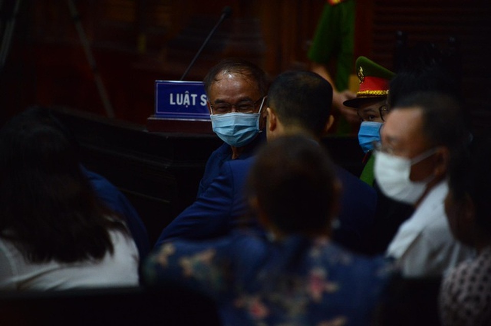 Đại gia Bạch Diệp cho là mình bị gài bẫy?! - 2 Đại gia Bạch Diệp cho là mình bị gài bẫy?! - 2