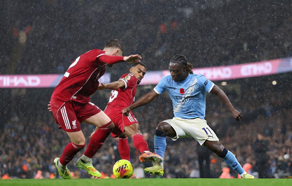 Man City đè bẹp Liverpool, Guardiola kỷ niệm 1.000 trận cầm quân trọn vẹn - 3