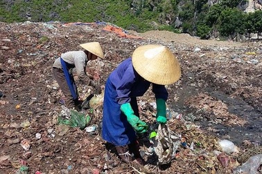 Chuyện cả làng viết đơn xin... nhặt rác