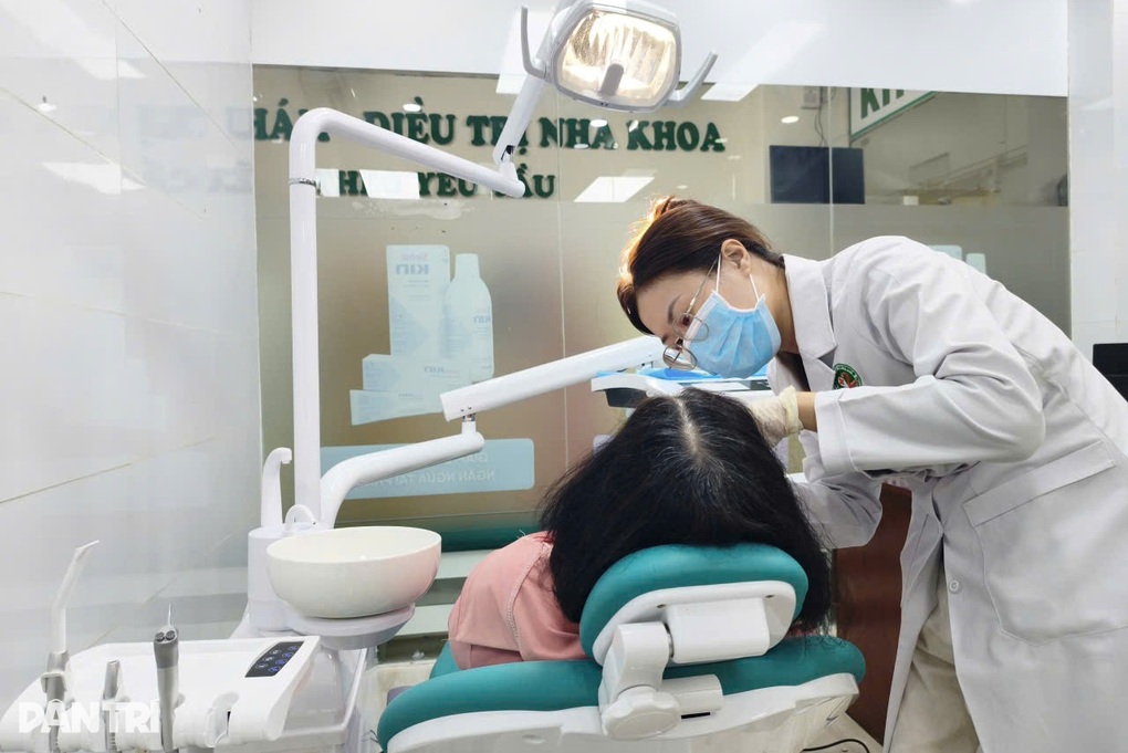 Bác sĩ cảnh báo 90% người Việt có bệnh răng miệng - 2 Bác sĩ cảnh báo 90% người Việt có bệnh răng miệng - 2