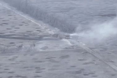 Lính dù Ukraine dàn trận cận chiến, bắn cháy loạt xe bọc thép Nga