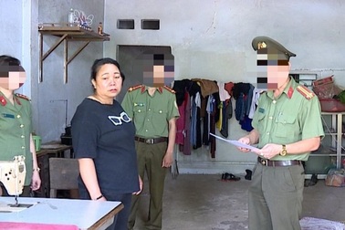 Bắt khẩn cấp đối tượng tổ chức cho người khác xuất cảnh trái phép