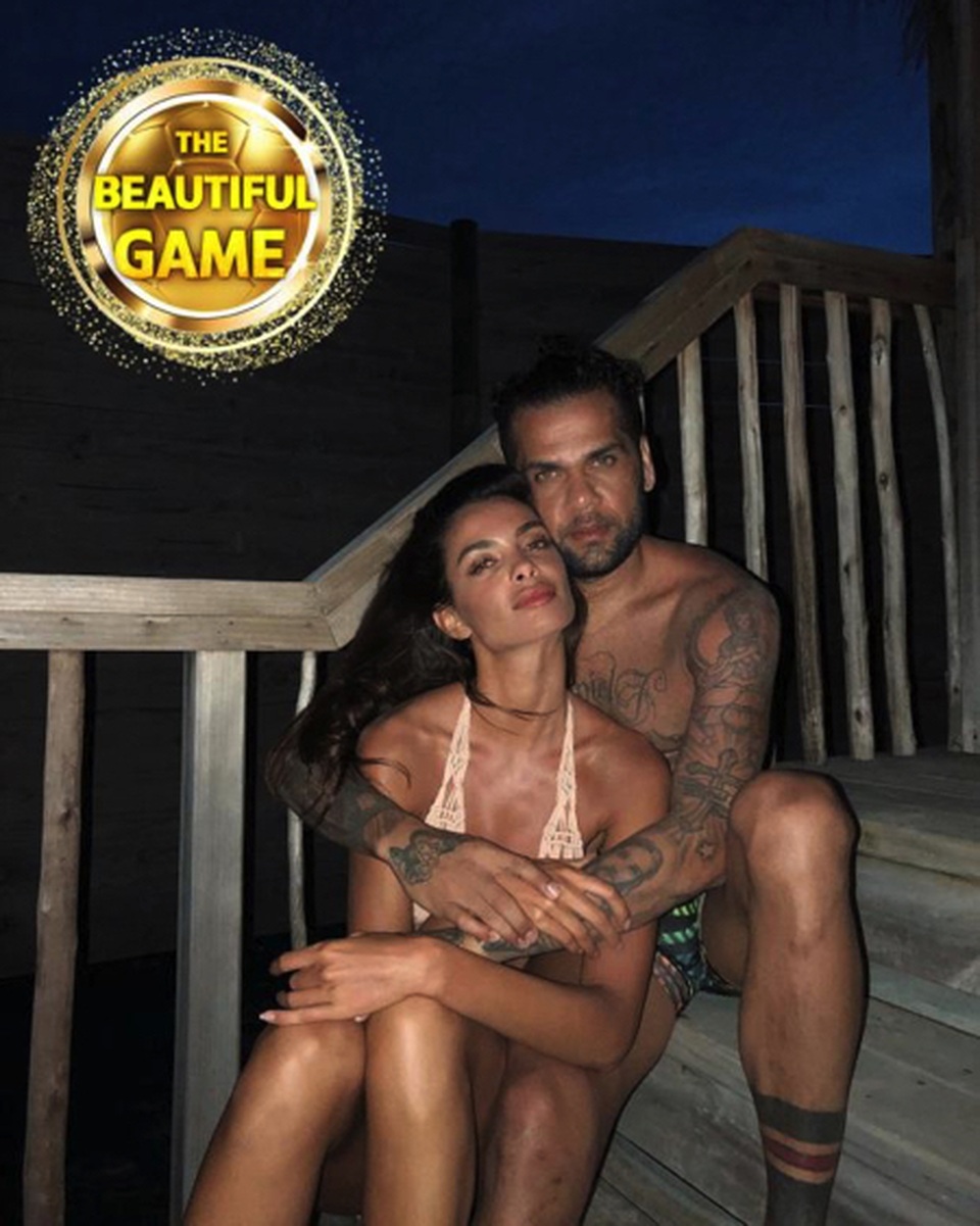Nhan sắc người đẹp bốc lửa khiến Dani Alves phải cầu hôn tới ba lần - 1 Nhan sắc người đẹp bốc lửa khiến Dani Alves phải cầu hôn tới ba lần - 1