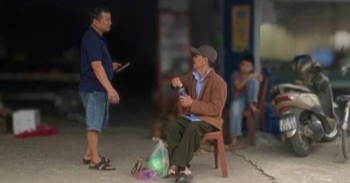 Ông lão 74 tuổi bị mất sạch giấy tờ, tiền bạc khi vượt hơn 650km tìm cháu