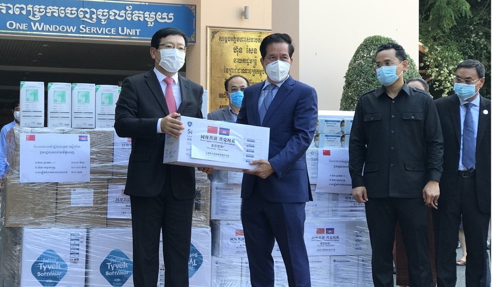 Thiếu tín nhiệm, Trung Quốc khó lòng dẫn dắt thế giới chống Covid-19 - 2 Thiếu tín nhiệm, Trung Quốc khó lòng dẫn dắt thế giới chống Covid-19 - 2