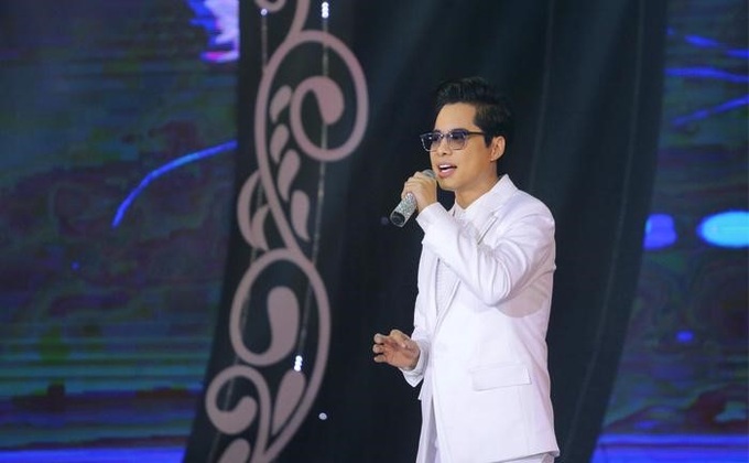 Ngọc Sơn cháy hết mình trong show Tình con