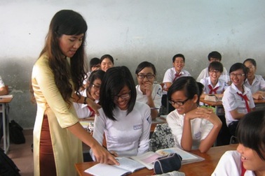 TPHCM: Cấm giao giáo viên thu, chi tiền học thêm