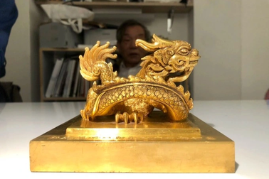 Ấn vàng vua Minh Mạng, bát ngọc vua Tự Đức và những cổ vật trên sàn quốc tế