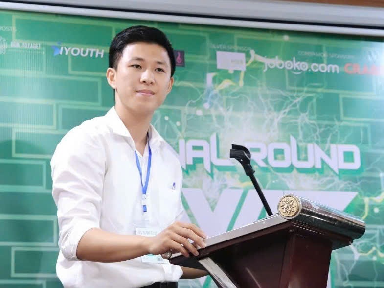 Thủ khoa Gen Z ngành phân tích dữ liệu với niềm đam mê thi khởi nghiệp - 4 Thủ khoa Gen Z ngành phân tích dữ liệu với niềm đam mê thi khởi nghiệp - 4