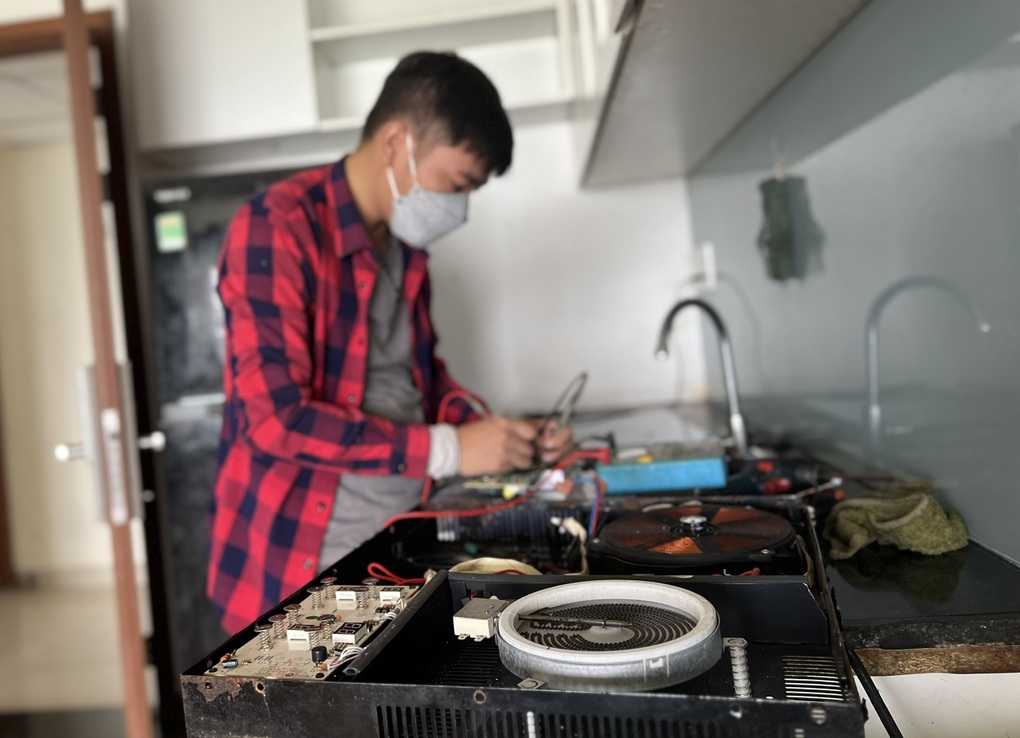 Bảo mẫu lương 60 triệu đồng/tháng, cử nhân bằng giỏi khóc vì thu nhập bèo - 3 Bảo mẫu lương 60 triệu đồng/tháng, cử nhân bằng giỏi khóc vì thu nhập bèo - 3