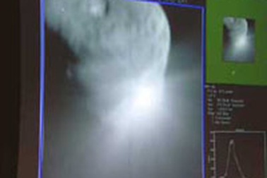 NASA: viên đạn bắn sao chổi đã trúng đích