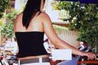 20 tuổi, 2 lần cưới nhầm chồng