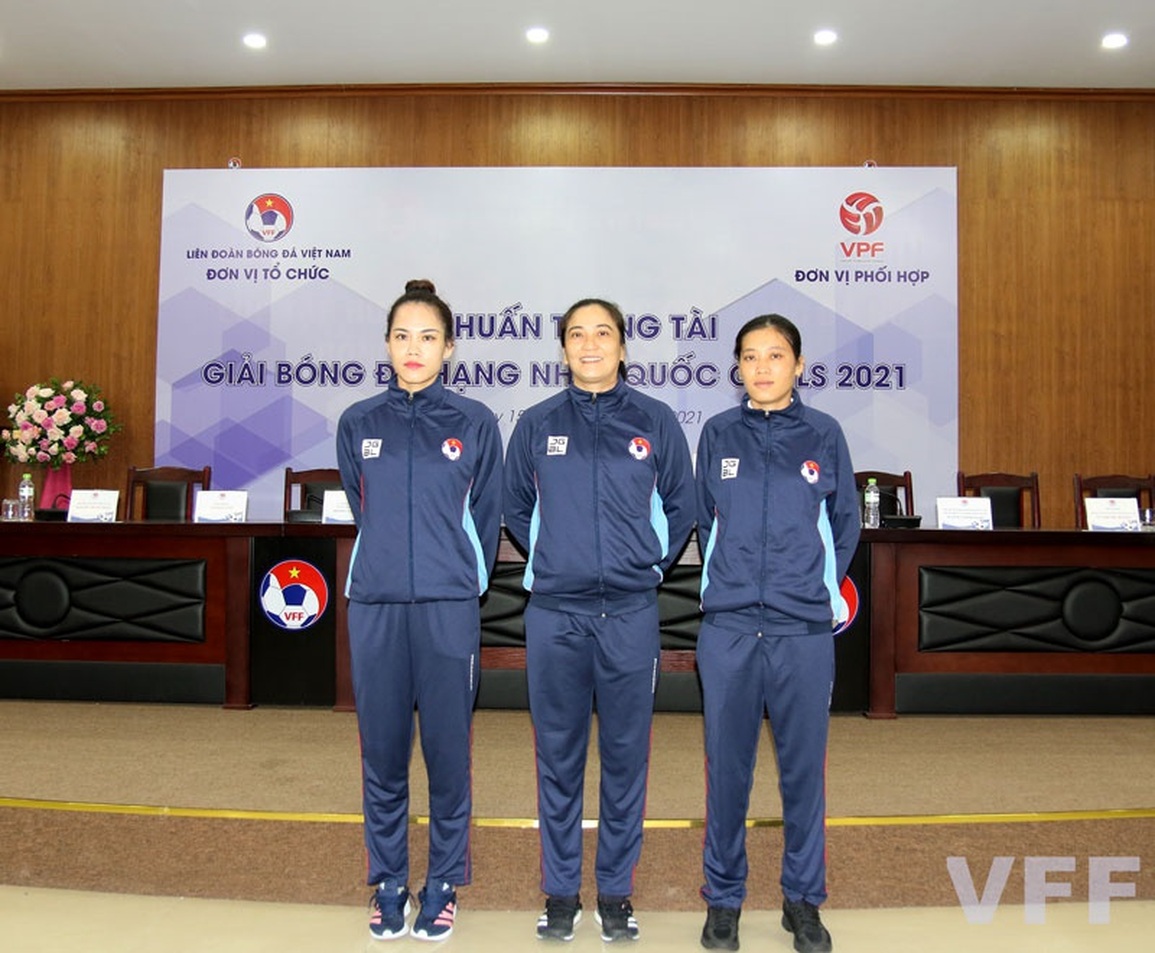 Trọng tài nữ Việt Nam tham gia điều hành môn bóng đá tại SEA Games 31 - 1 Trọng tài nữ Việt Nam tham gia điều hành môn bóng đá tại SEA Games 31 - 1