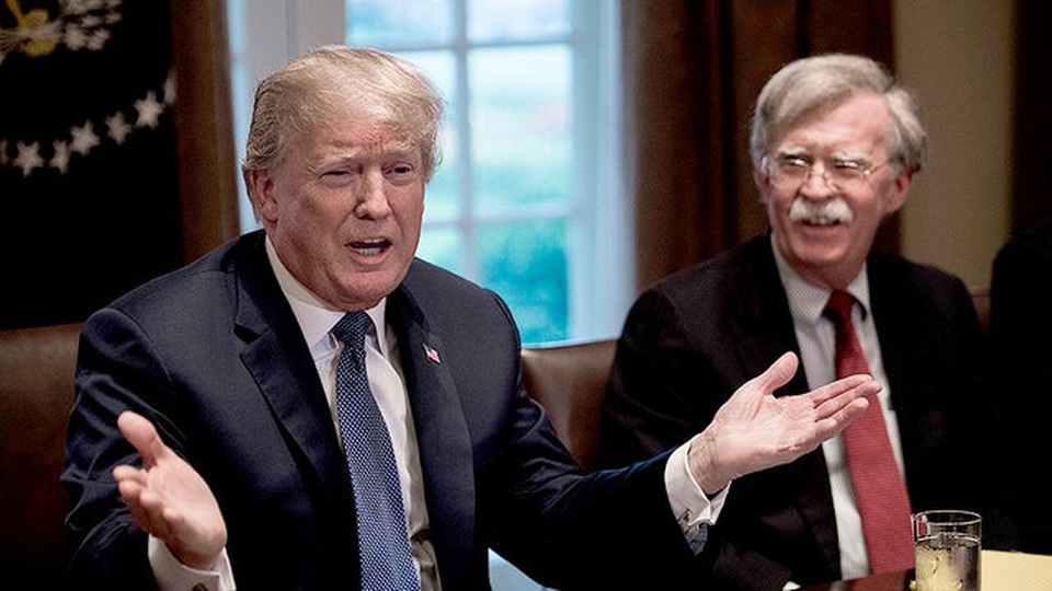 Ông Trump gọi cựu cố vấn diều hâu John Bolton là kẻ ngu ngốc - 1 Ông Trump gọi cựu cố vấn diều hâu John Bolton là kẻ ngu ngốc - 1