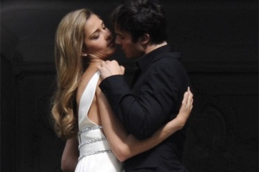 Siêu mẫu tình tứ cùng diễn viên điển trai