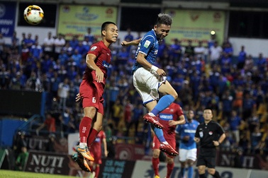 Than Quảng Ninh hoà kịch tính Hải Phòng trên sân Cẩm Phả