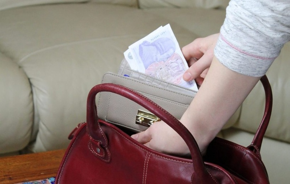 Làm gì khi phát hiện trẻ có thói quen tắt mắt? - 1 Làm gì khi phát hiện trẻ có thói quen tắt mắt? - 1