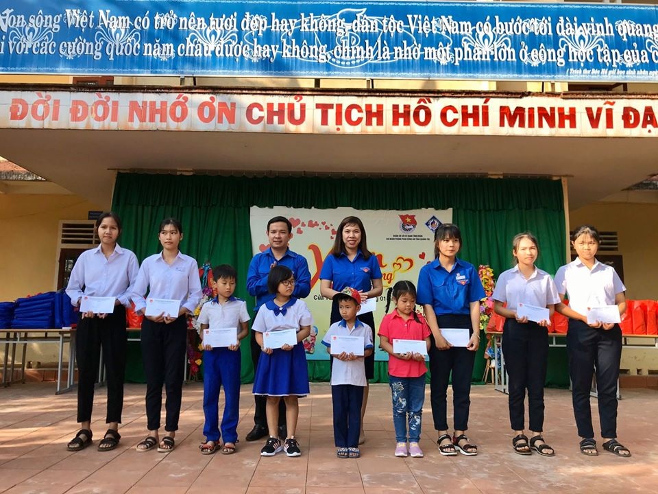 Tuổi trẻ Quảng Trị mang Tết đến với hơn 1.900 thiếu nhi có hoàn cảnh đặc biệt khó khăn - 2