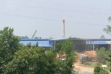 Nhà xưởng hơn 10.000m2 làm “chui” gần xong mới bị phát hiện!