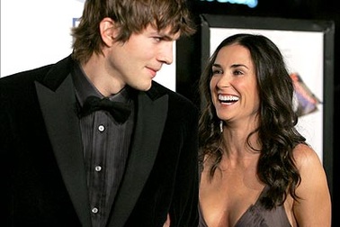 Ashton Kutcher - Demi Moore không tái hợp