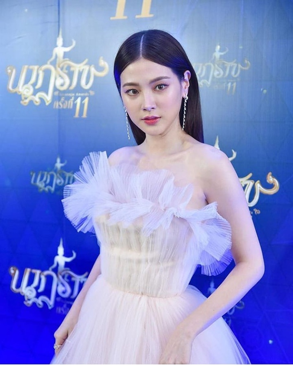 “Mỹ nhân đẹp không góc chết” Baifern Pimchanok nhập viện vì kiệt sức - 10 “Mỹ nhân đẹp không góc chết” Baifern Pimchanok nhập viện vì kiệt sức - 10
