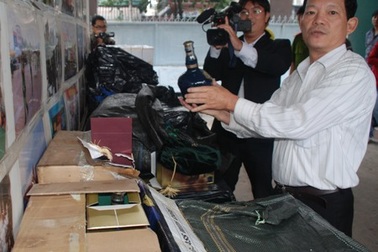 Bắt ô tô chở hàng chục nghìn gói thuốc lá lậu