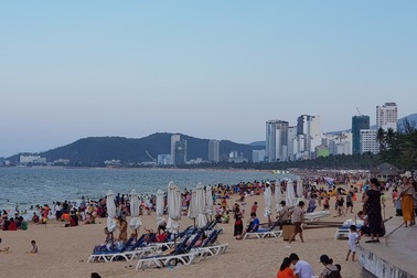 Du khách đến Nha Trang - Khánh Hòa tăng mạnh trong dịp lễ