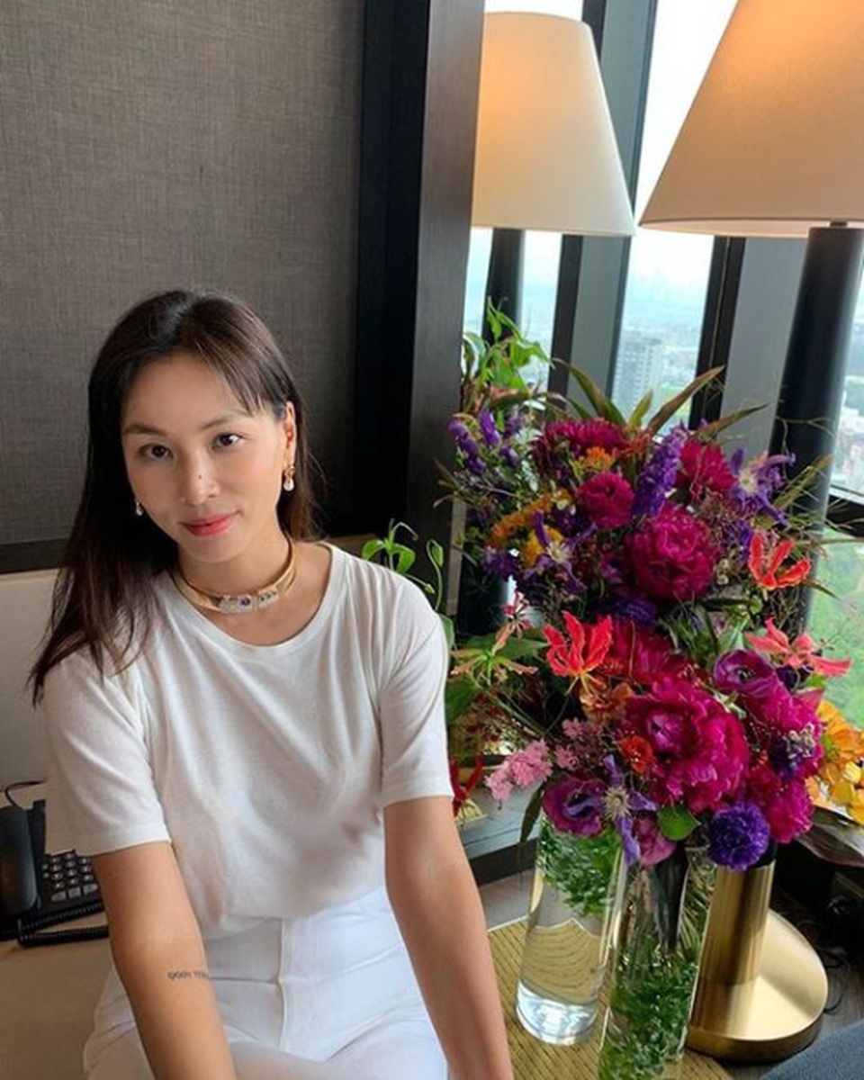 Người vợ xinh đẹp và giàu có sau thành công của tài tử Jang Dong Gun - 6 Người vợ xinh đẹp và giàu có sau thành công của tài tử Jang Dong Gun - 6