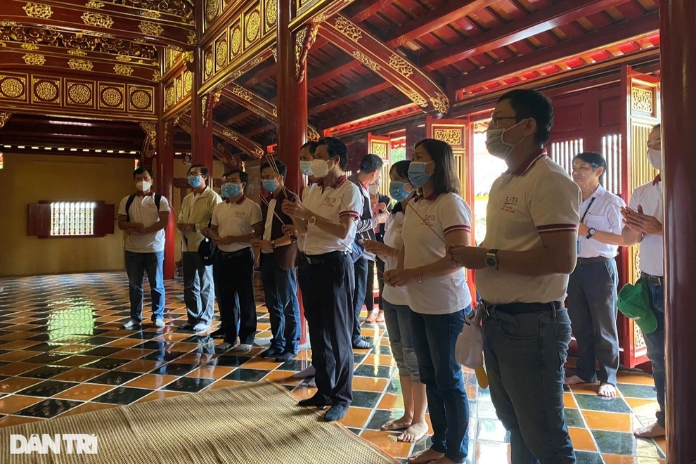 Xây dựng tour Du Lịch Xanh - Huế nhằm khôi phục khách nội địa - 7 Xây dựng tour Du Lịch Xanh - Huế nhằm khôi phục khách nội địa - 7