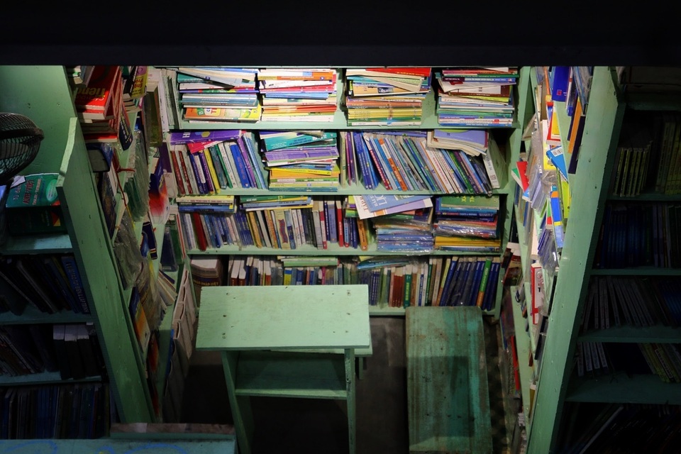 Chuyện ít biết về nhà sách cổ kính, độc đáo nhất Hà Nội - 9