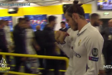 C.Ronaldo không hài lòng với sai lầm của thủ môn Navas