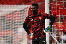 Andre Onana đồng ý rời Man Utd khi được tăng lương gấp đôi
