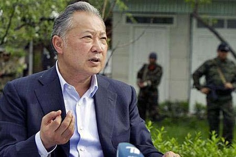 Kyrgyzstan: Tổng thống bị lật đổ từ chức, bay sang Kazakhstan