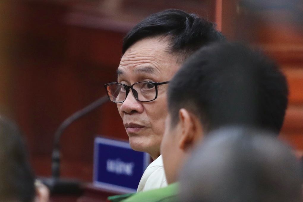 Hai cựu Cục trưởng Đăng kiểm phạm tội với động cơ vụ lợi - 4 Hai cựu Cục trưởng Đăng kiểm phạm tội với động cơ vụ lợi - 4