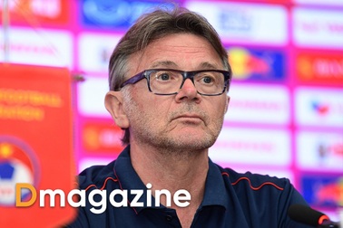 Chuyên gia châu Âu: "Hãy kiên nhẫn với Troussier như Man Utd với Sir Alex"