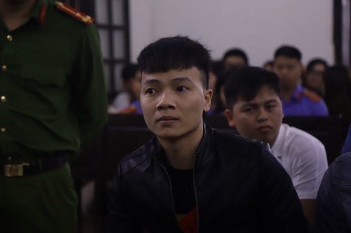 Lệch lạc “thần tượng” ở một bộ phận giới trẻ - 2