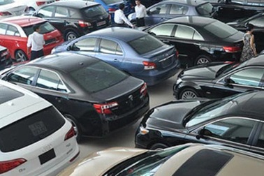 Rẻ thêm được vài chục triệu, có nên mua ô tô vào tháng Ngâu?