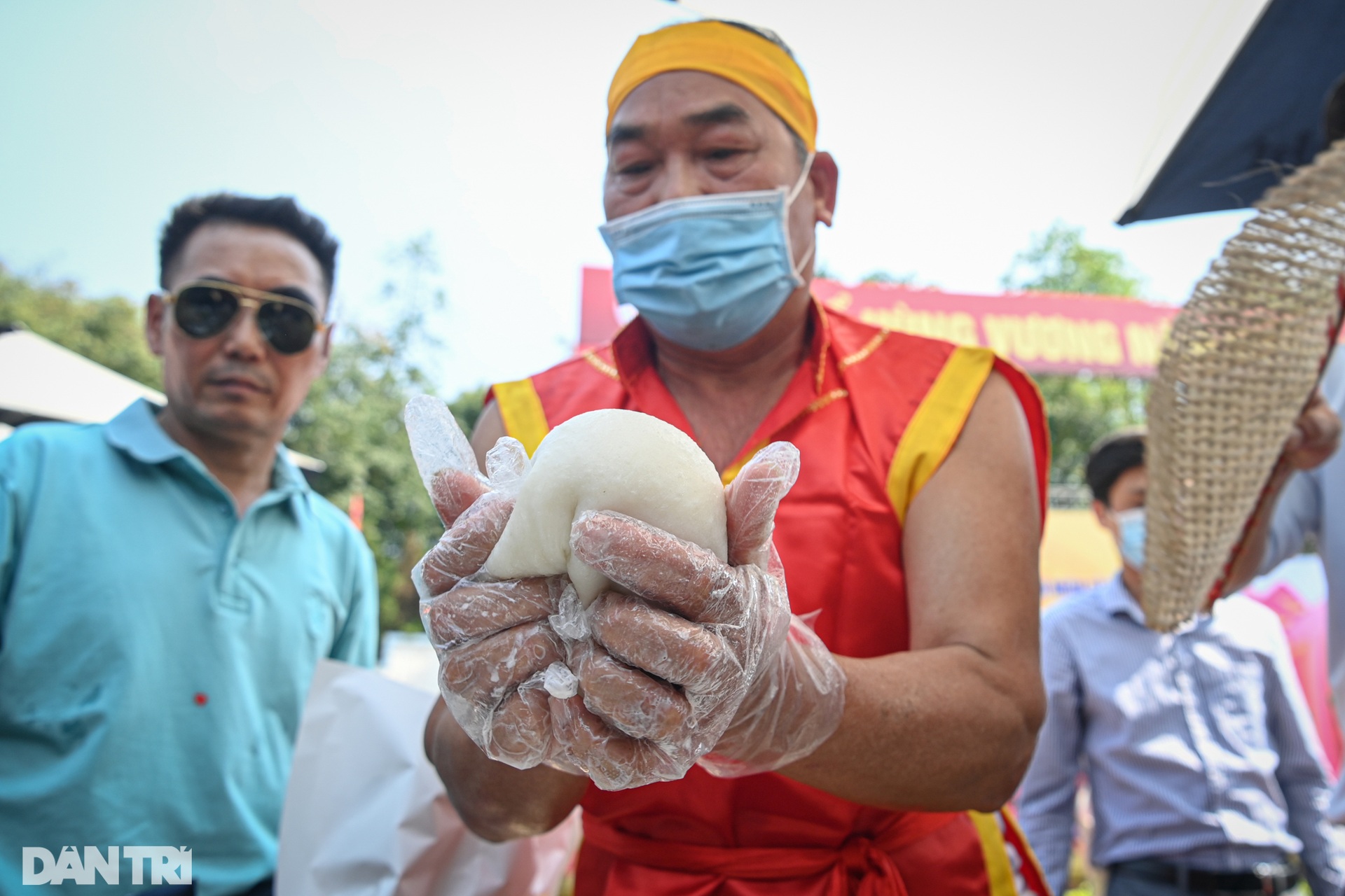 Nghệ nhân Phú Thọ tranh tài làm bánh chưng, bánh giầy dâng lên vua Hùng - 13 Nghệ nhân Phú Thọ tranh tài làm bánh chưng, bánh giầy dâng lên vua Hùng - 13