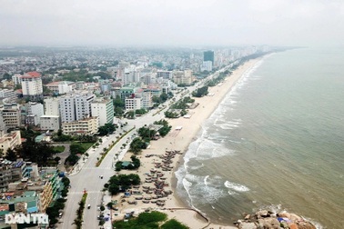 Giải "cơn khát" lao động trước mùa du lịch mới