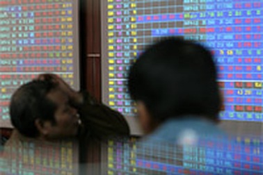  Chứng khoán giằng co mạnh rồi giảm nhẹ