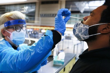 Cách thế giới có thể chấm dứt đại dịch Covid-19