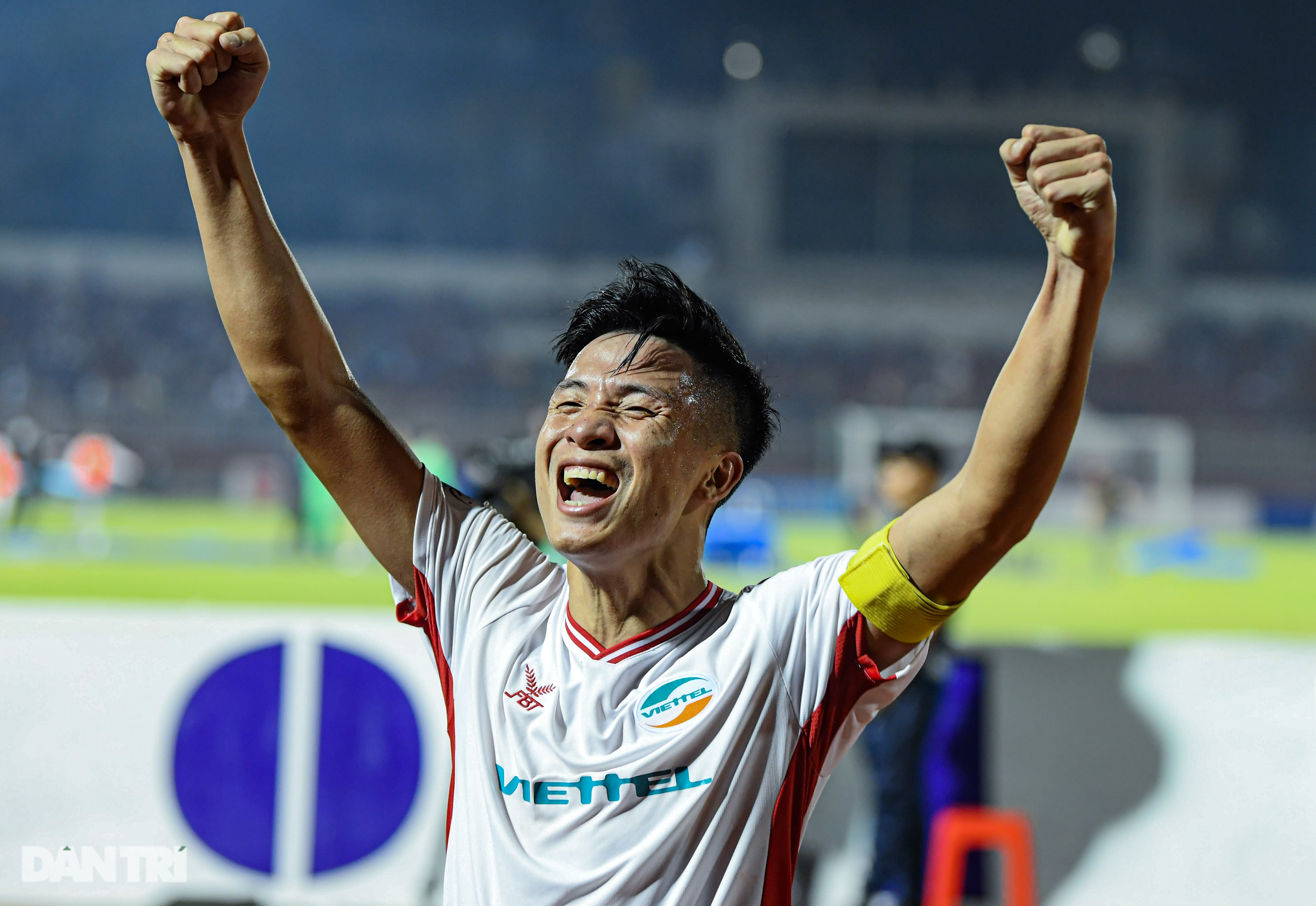 Viettel vô địch V-League 2020: Bản lĩnh và niềm tự hào truyền thống - 12 Viettel vô địch V-League 2020: Bản lĩnh và niềm tự hào truyền thống - 12