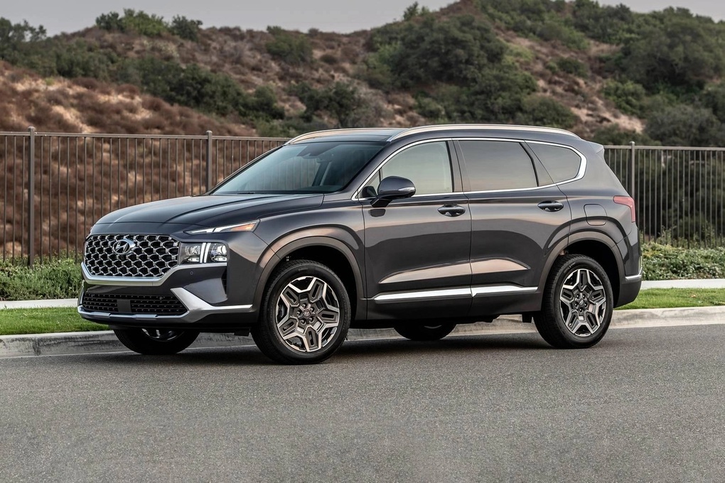 Santa Fe xăng lai điện tiếp tục lộ diện tại Việt Nam, chưa hẹn ngày bán - 4 Santa Fe xăng lai điện tiếp tục lộ diện tại Việt Nam, chưa hẹn ngày bán - 4