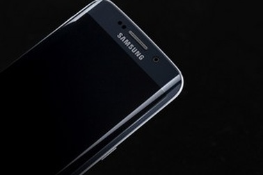 Lộ cấu hình chi tiết Galaxy S7 Edge, có chức năng chống nước?