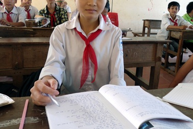 Thương cảm nữ sinh nghèo học giỏi bị bệnh máu huyết tán