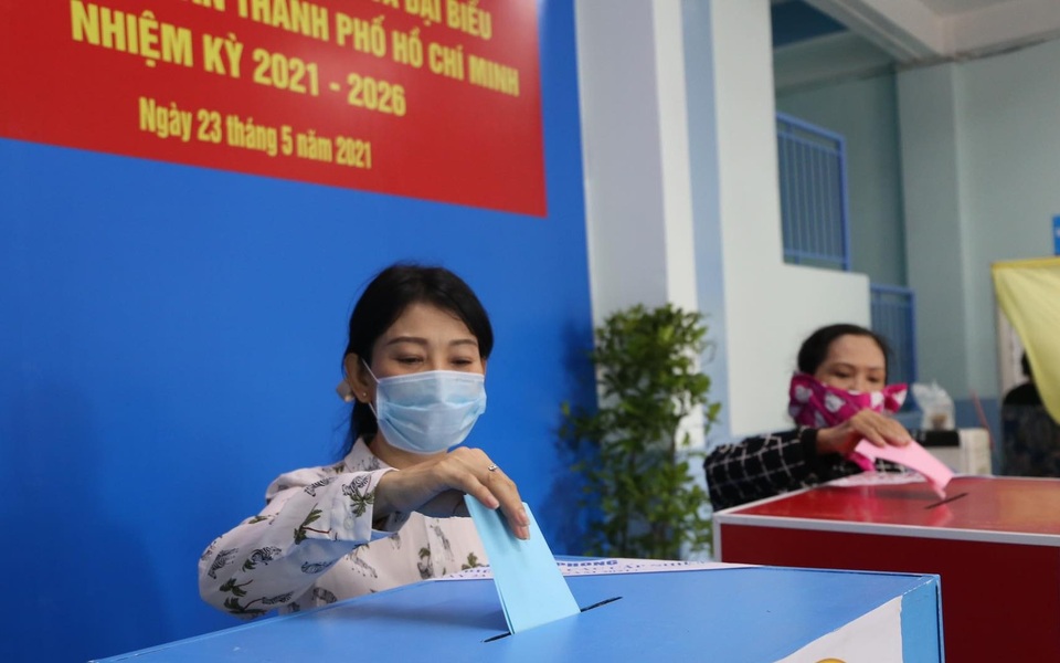 Nghệ sĩ Việt cả nước tích cực tham gia bầu cử trong ngày hội toàn dân - 2 Nghệ sĩ Việt cả nước tích cực tham gia bầu cử trong ngày hội toàn dân - 2