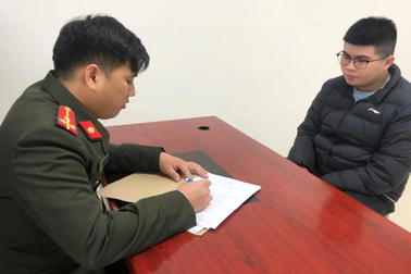 Nam thanh niên giả danh facebook người nổi tiếng để lừa đảo