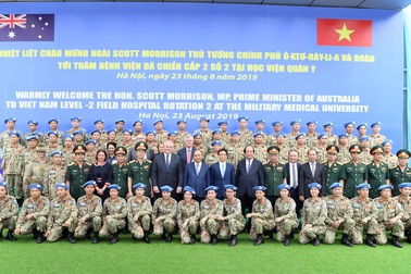 Thủ tướng Việt Nam - Australia thăm “bệnh viện dã chiến”, trường đua xe F1