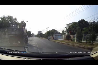 Sang đường không quan sát là tự sát